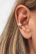 Cargar imagen en el visor de la galería, Ear Cuff Estrella
